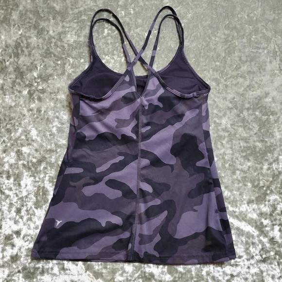 Old Navy Active Camp Tank With Built-in Bra - Picture 6 of 6